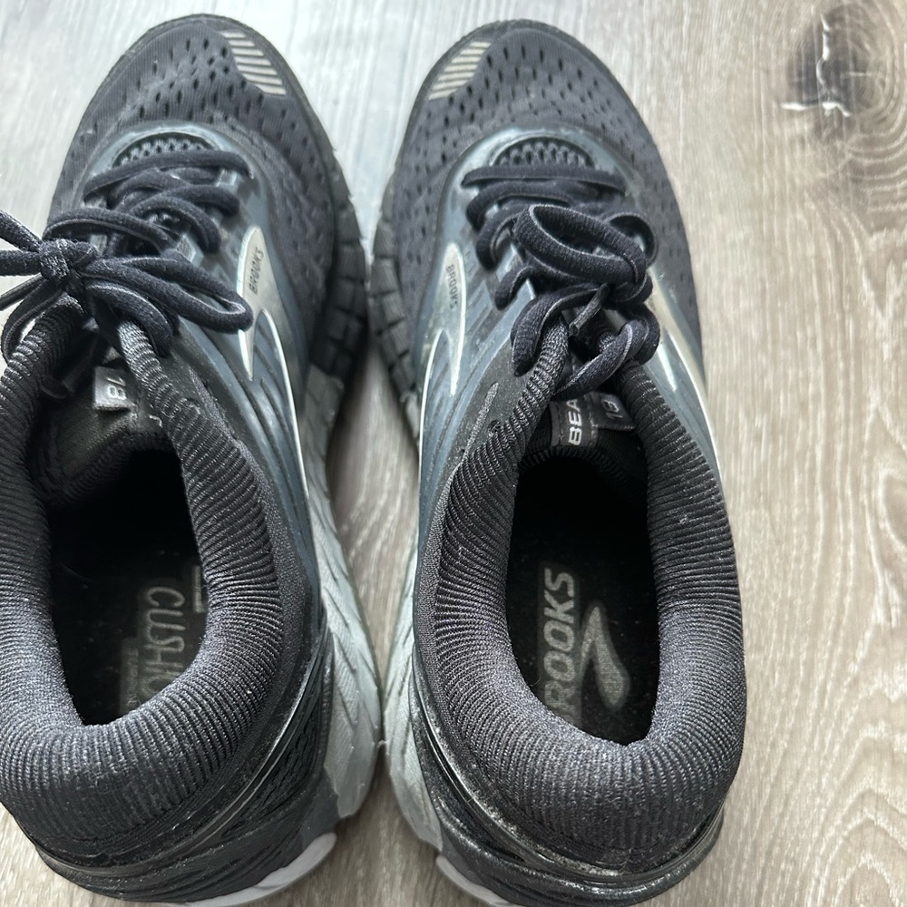 Brooks Black and Silver Running Shoes - Picture 7 of 9